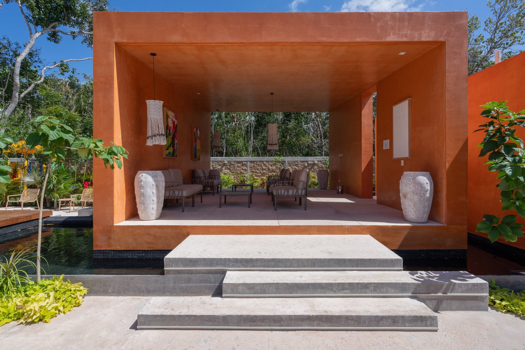 Covered garden lounge with seating